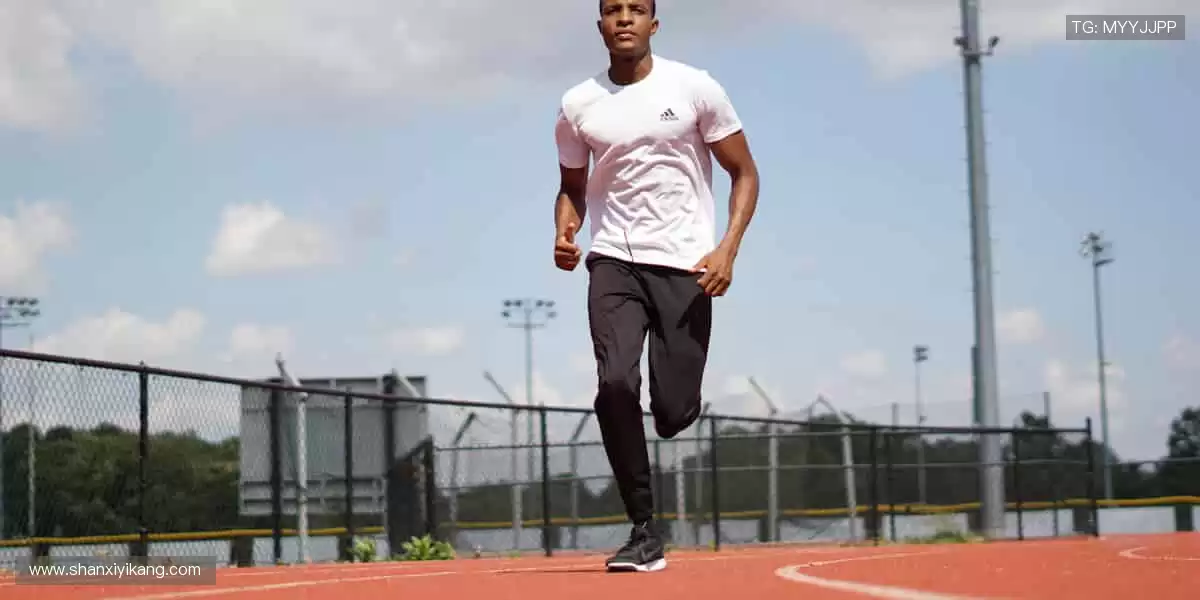 独家限量发售,潮流先锋必备!👕 用装备定义你的运动态度!